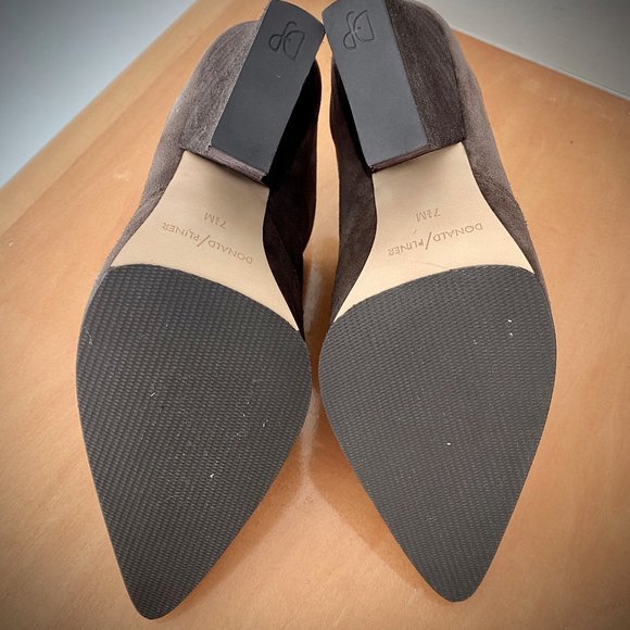 Donald J. Pliner NWT Valda Waxy Suede Mule Bootie in Dark Brown - Picture 6 of 12